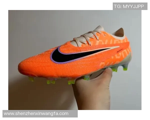 足球明星携手耐克打造限量版运动鞋引领时尚潮流与运动风尚