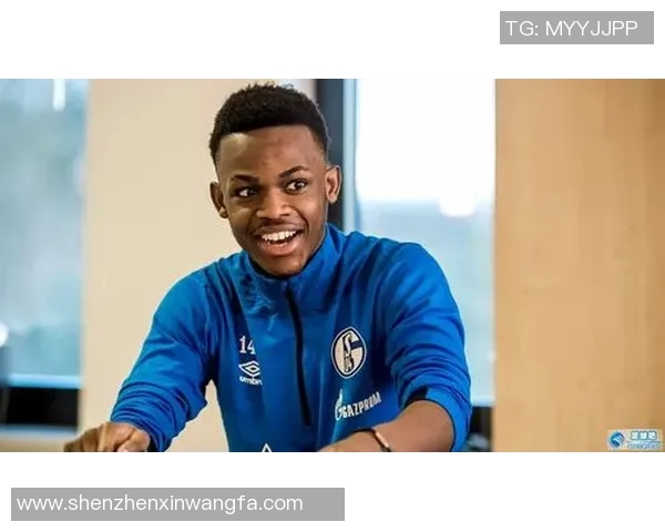 戴护膝的足球明星有哪些他们的故事和成就分享